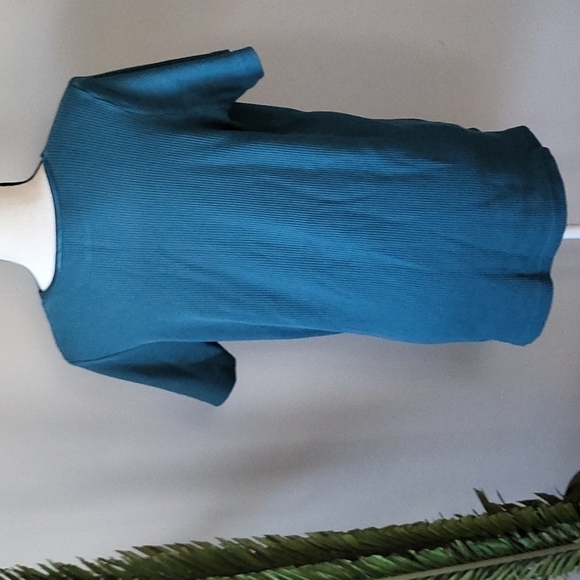 Woman Within teal short sleeve waffle knit crew neck tee NWOT - Picture 2 of 7